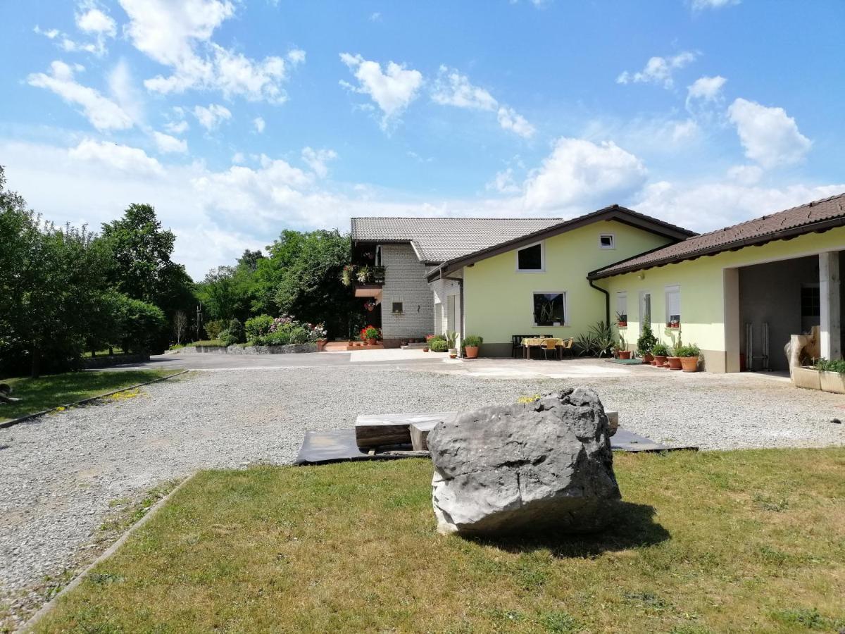 Deno Appartement Podgrad  Buitenkant foto